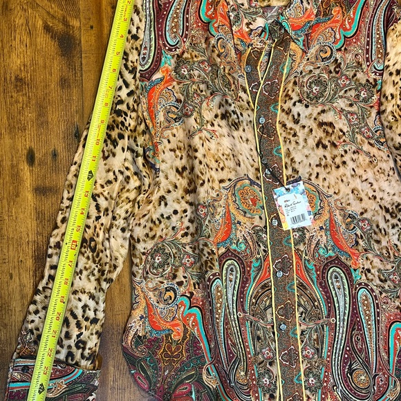 NWT Robert Graham Button Up Blouse - Picture 9 of 14
